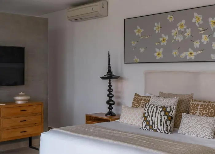 Vida Mira - Elegant 4br Beachside In *