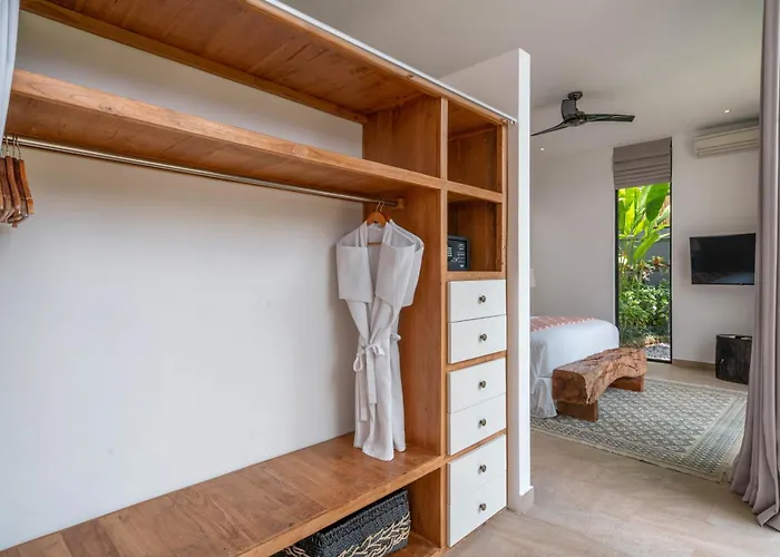 Vida Mira - Elegant 4br Beachside In *