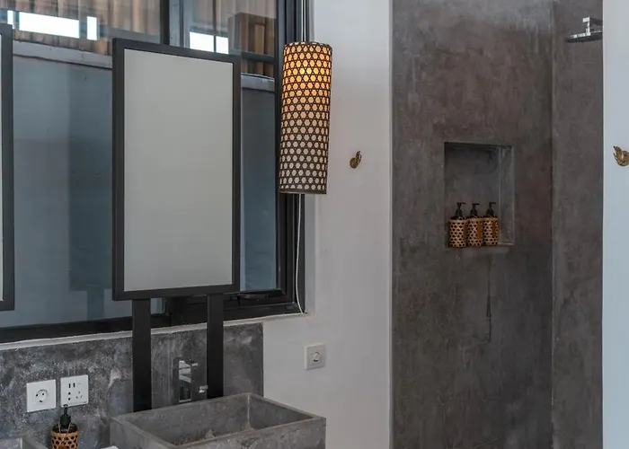 Vida Mira - Elegant 4br Beachside In Вилла *