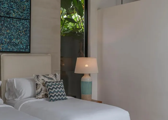Вилла Vida Mira - Elegant 4br Beachside In