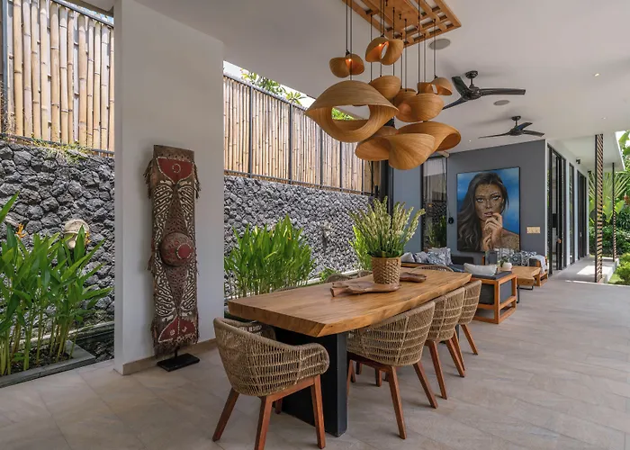 Vida Mira - Elegant 4br Beachside In